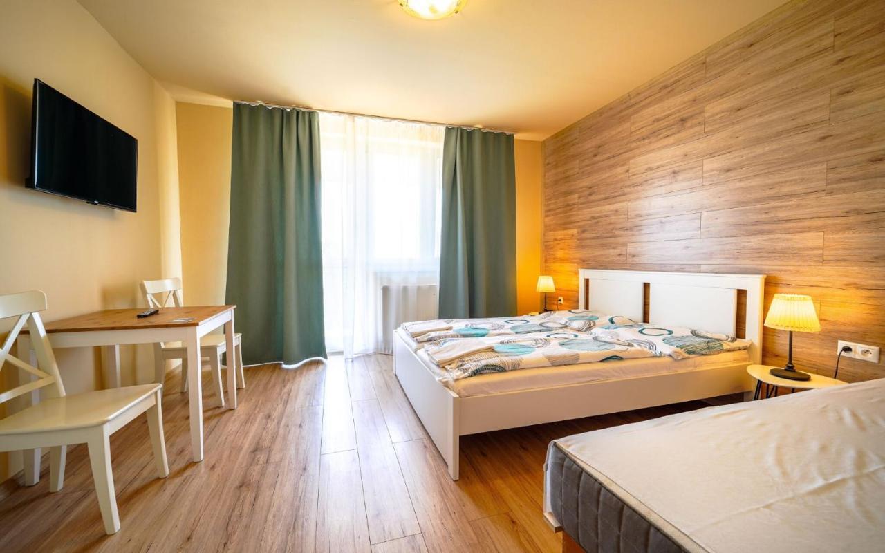 Apartmany Karmon Park Veľký Meder Bagian luar foto