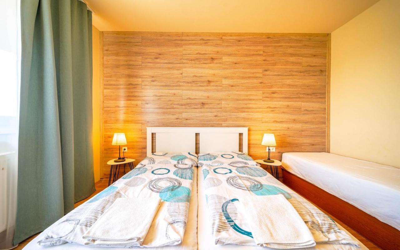 Apartmany Karmon Park Veľký Meder Bagian luar foto
