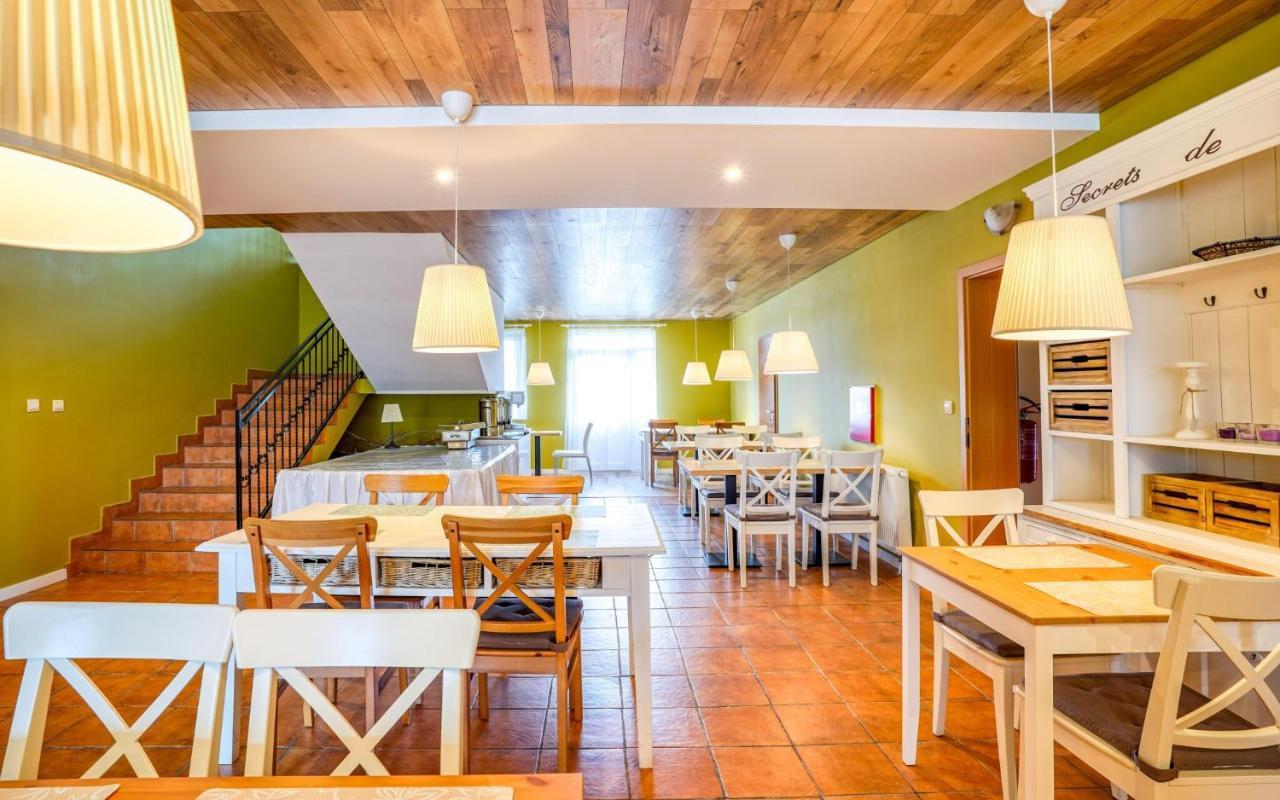Apartmany Karmon Park Veľký Meder Bagian luar foto
